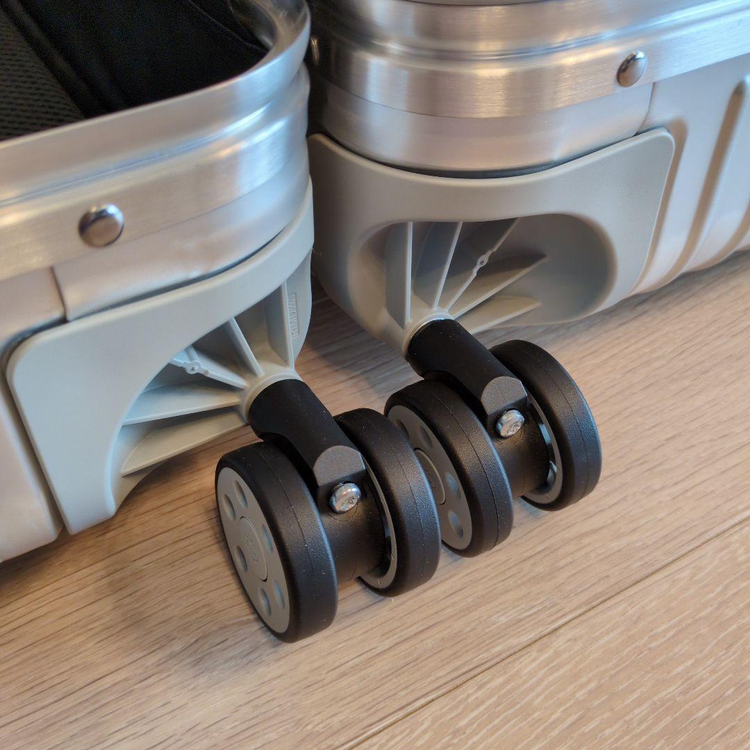 【新品未使用】RIMOWAキャビンプラス　布袋＆ラゲージタグ付き　49L