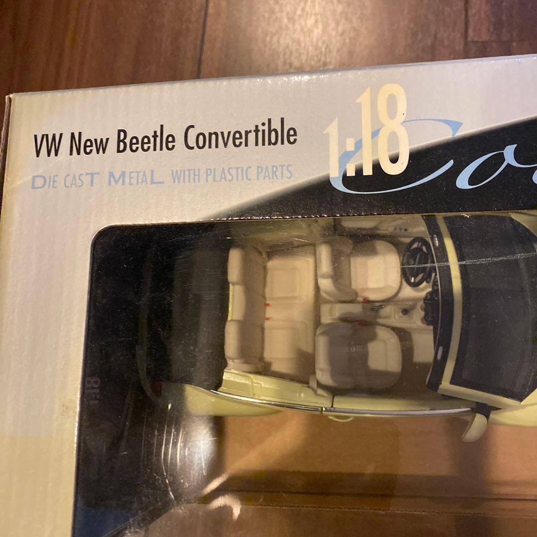 ミニカー VW New Beetle Convertible 1:18