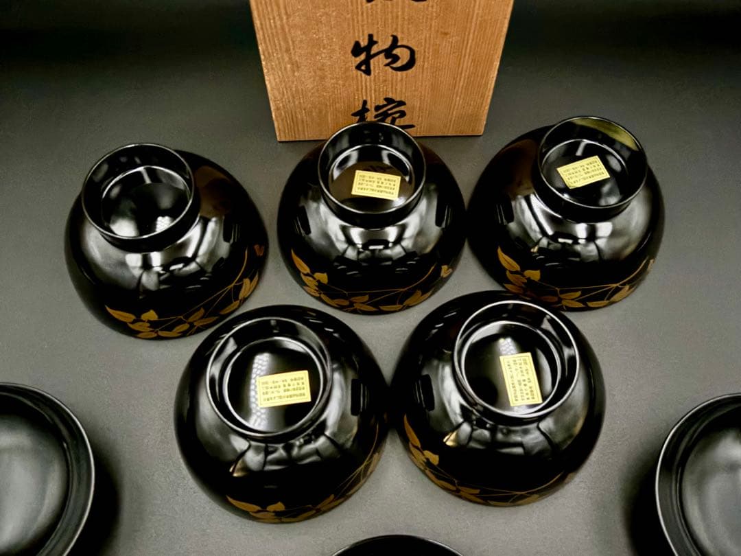 希少　会津塗り　蓋付きお椀5客・茶托５客　セット　漆器　箱付　味噌汁　汁椀