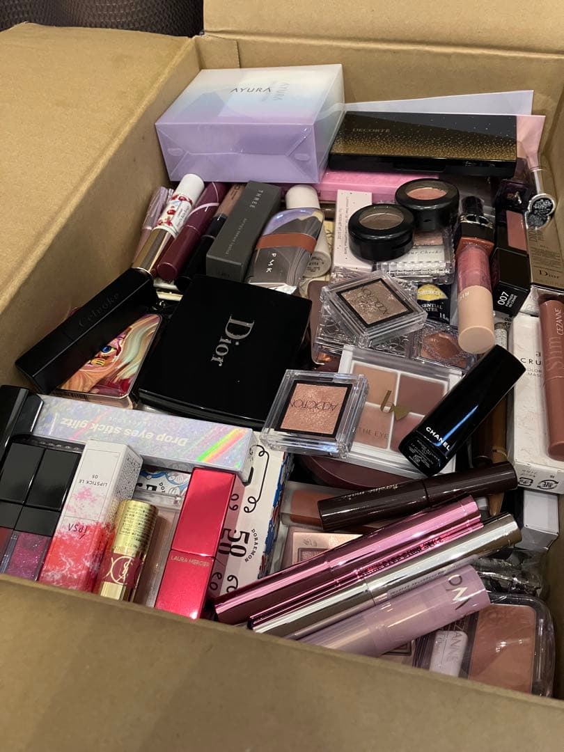 デパコス　プチプラ　コスメ　おまけ等　まとめ売り