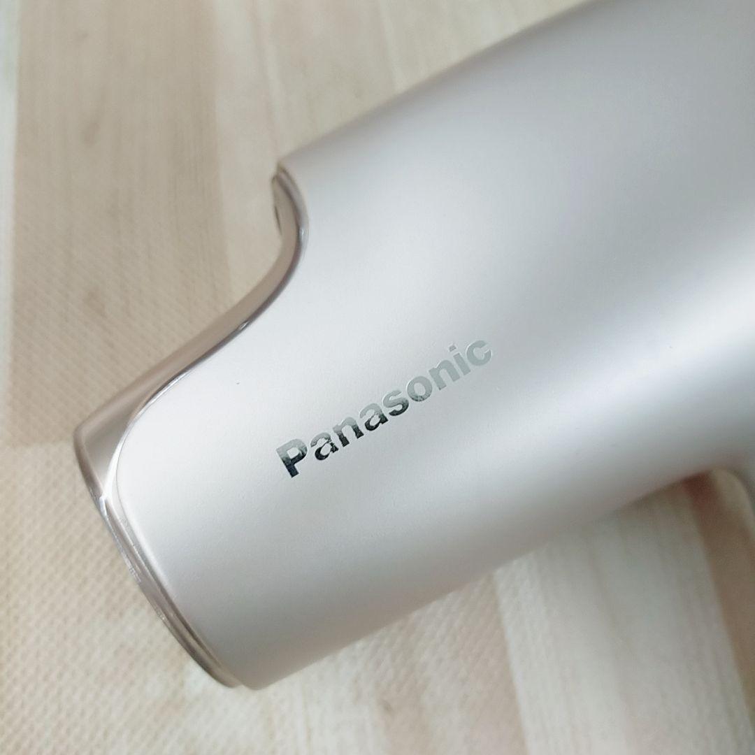 ほぼ未使用○Panasonic ナノケア ドライヤー EH-NA0G