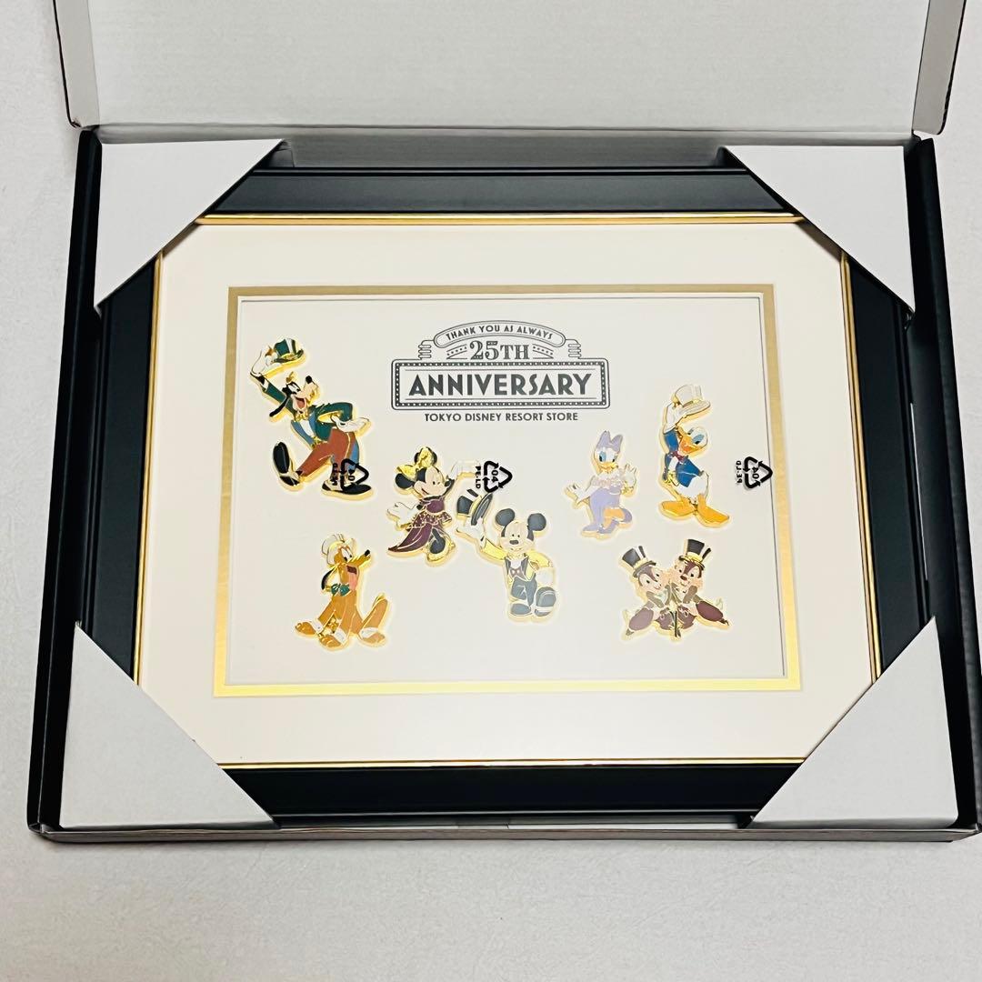 ディズニーストア25周年　ミッキー＆フレンズ　ピンバッジセット