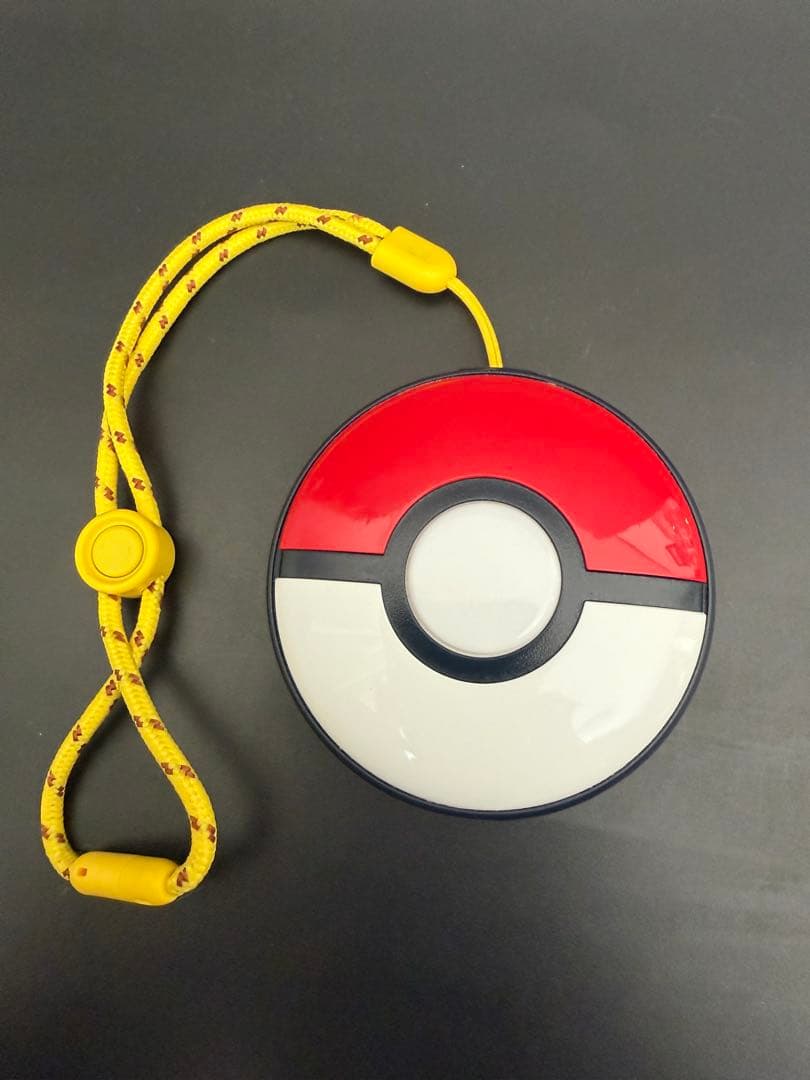 Pokémon GO Plus + (ポケモン ゴー プラスプラス)