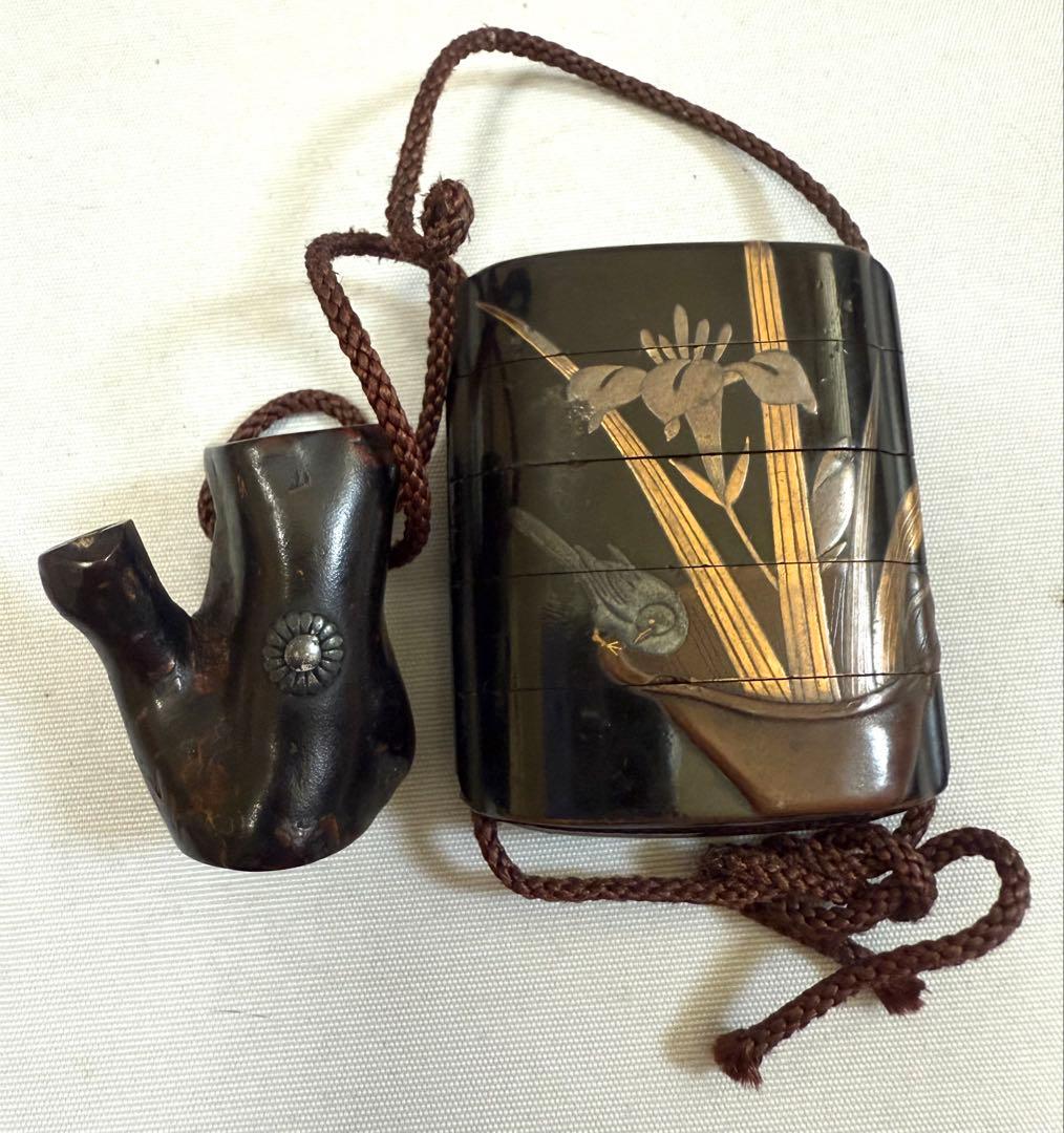 漆器印籠　根付あり