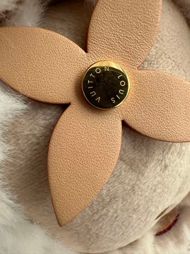 Louis Vuitton 花型ぬいぐるみ 本体　新品同様