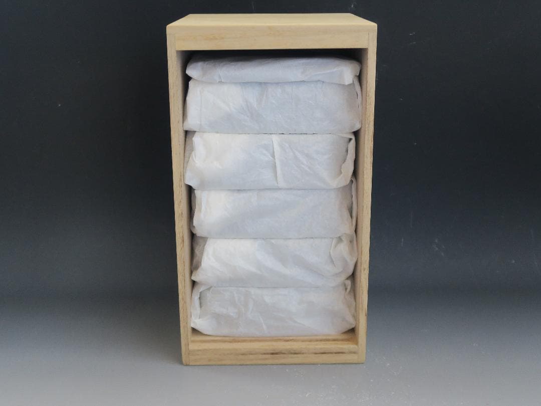 【輪島塗】縁高重 五段重 弘悦作 黒真塗 天然木 共箱