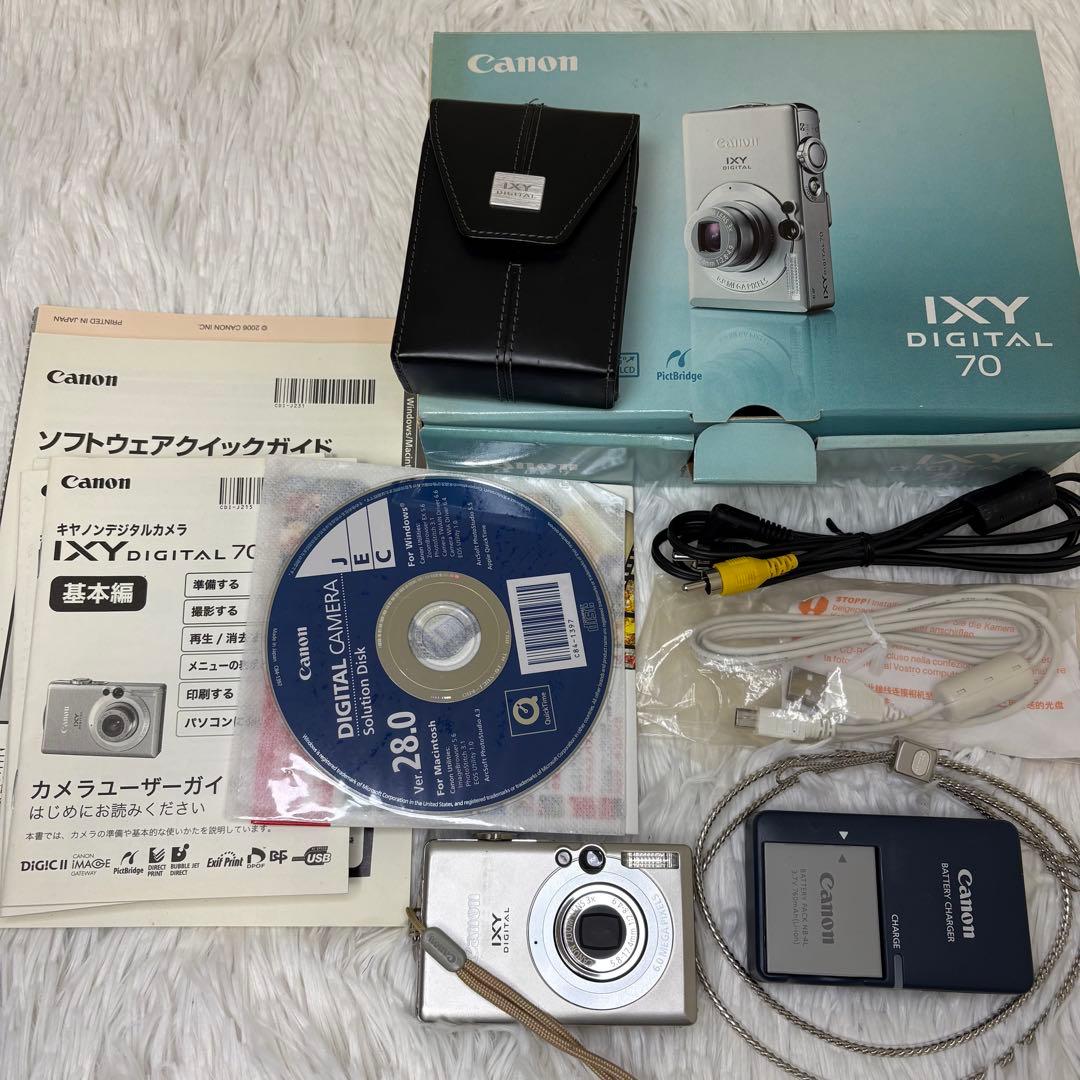Canon カメラ　IXY 70 PC1193 充電器　箱 コンデジ　動作品