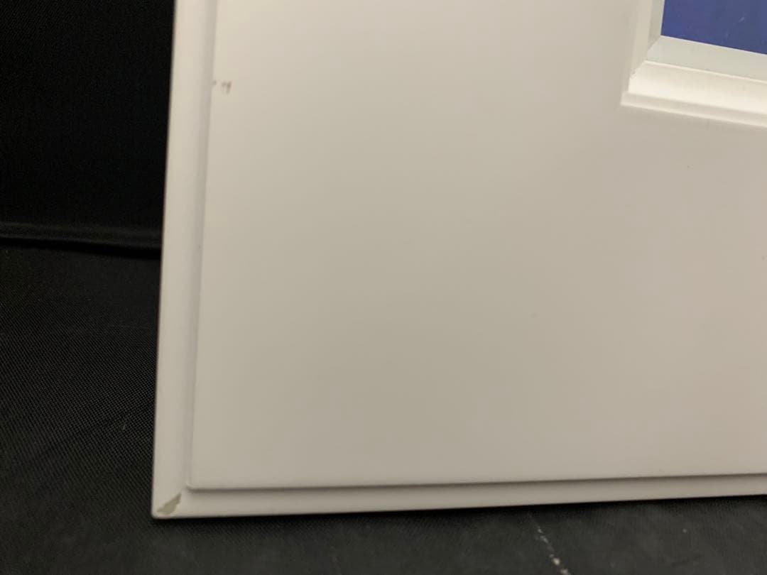 グラスのバラ　芝田キク　油彩