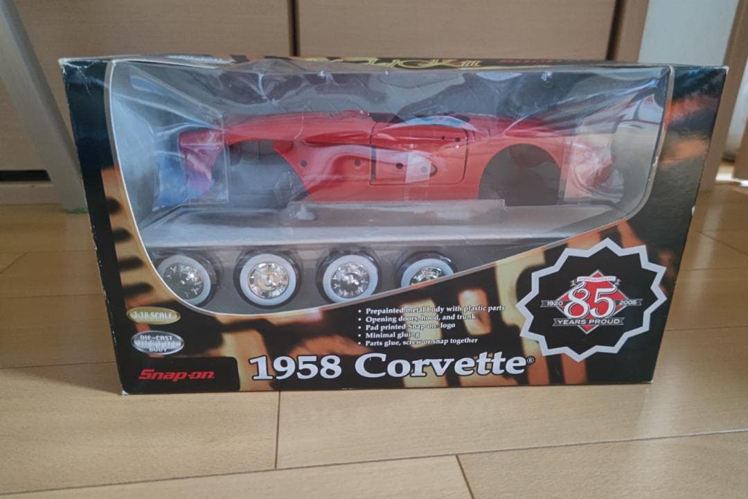 スナップオン　1:18サイズミニカー