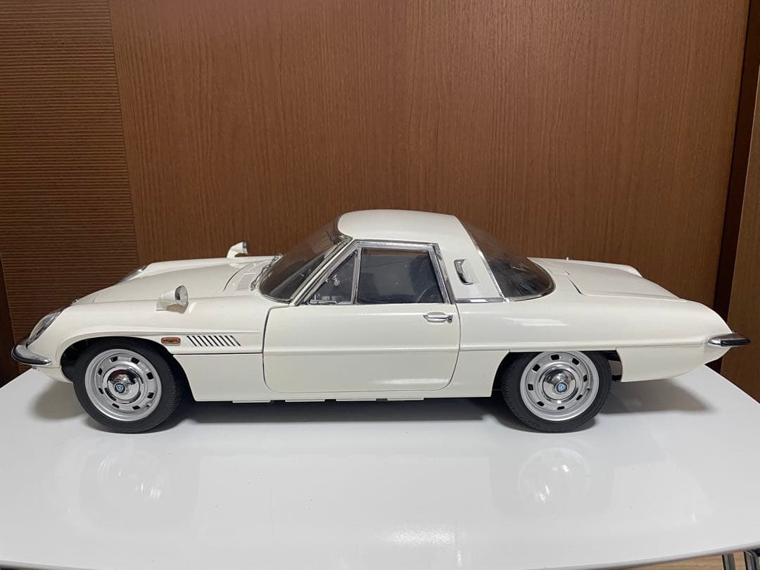 す*ん様 デアゴスティーニ マツダ コスモスポーツ 完成品 エンブレム付