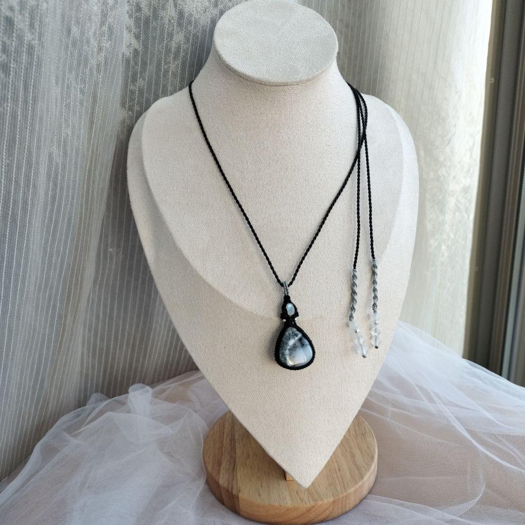 デンドライトオパール　ブルームーンストーン　マクラメ編みネックレス他1点同梱