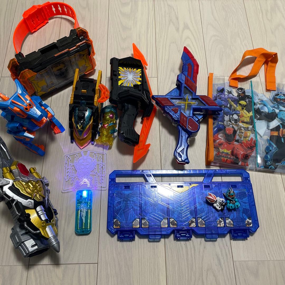 仮面ライダーガッチャード　おもちゃ　まとめ売り