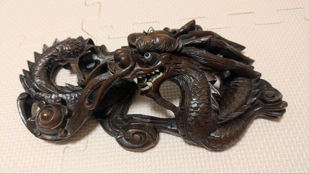 木彫りドラゴン彫刻