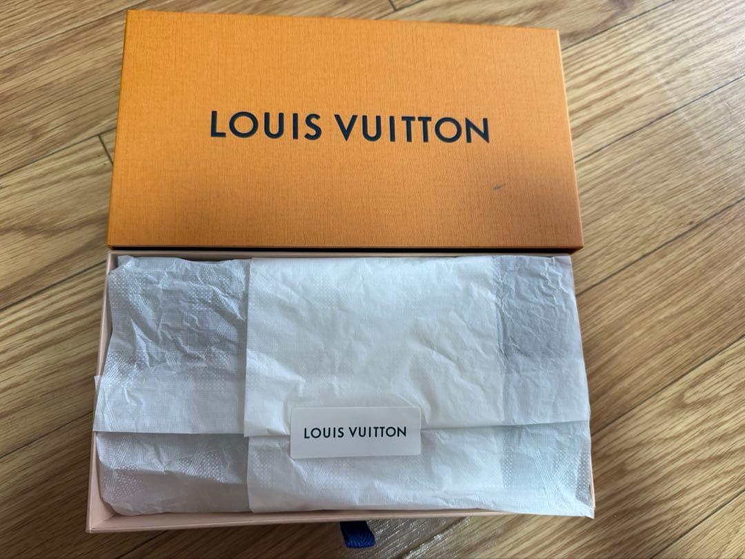 カ*ー様 LOUIS VUITTON ニット手袋 フリーサイズ