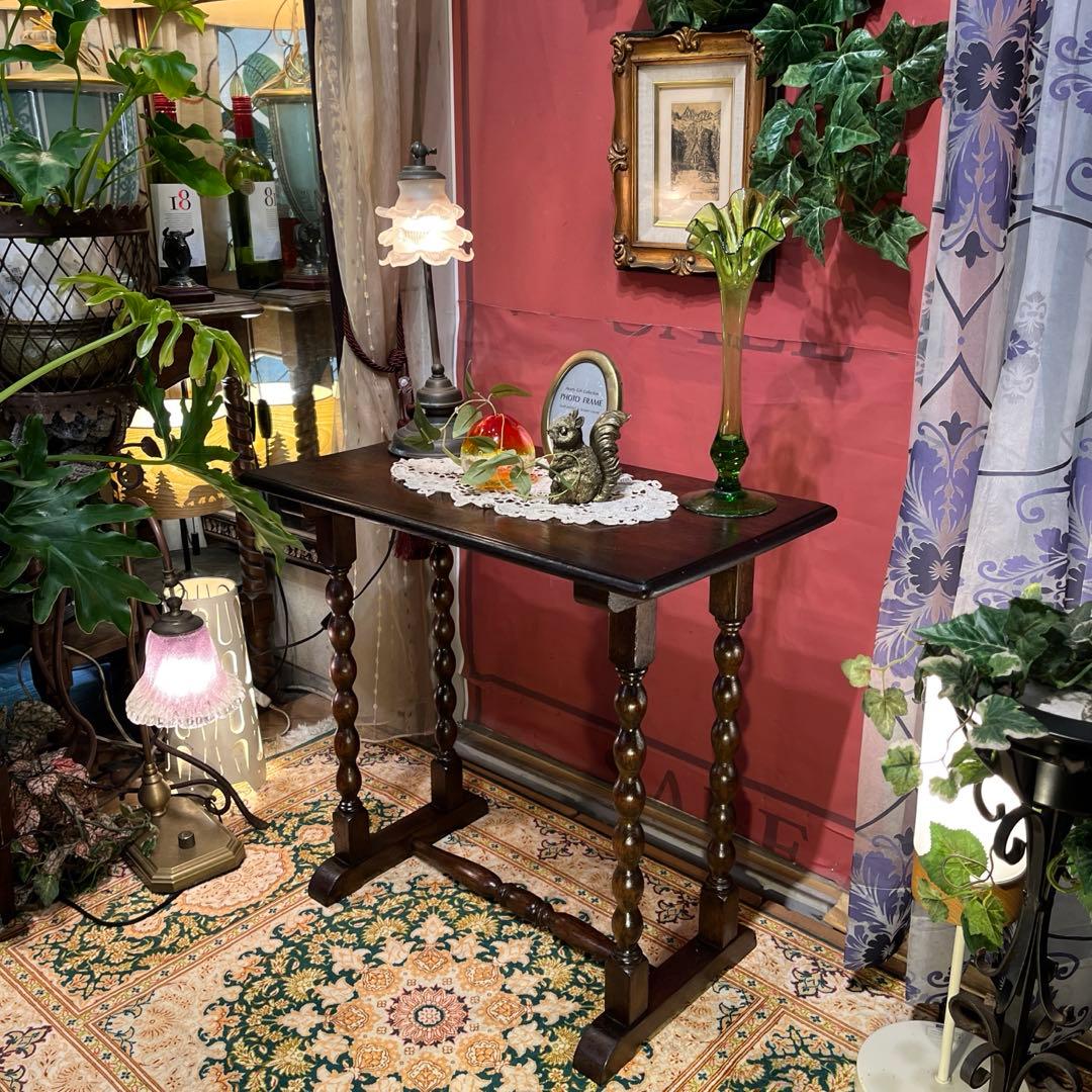 ヴィンテージ スピンドルレッグ　　サイドテーブル　コンパクトテーブル　花台