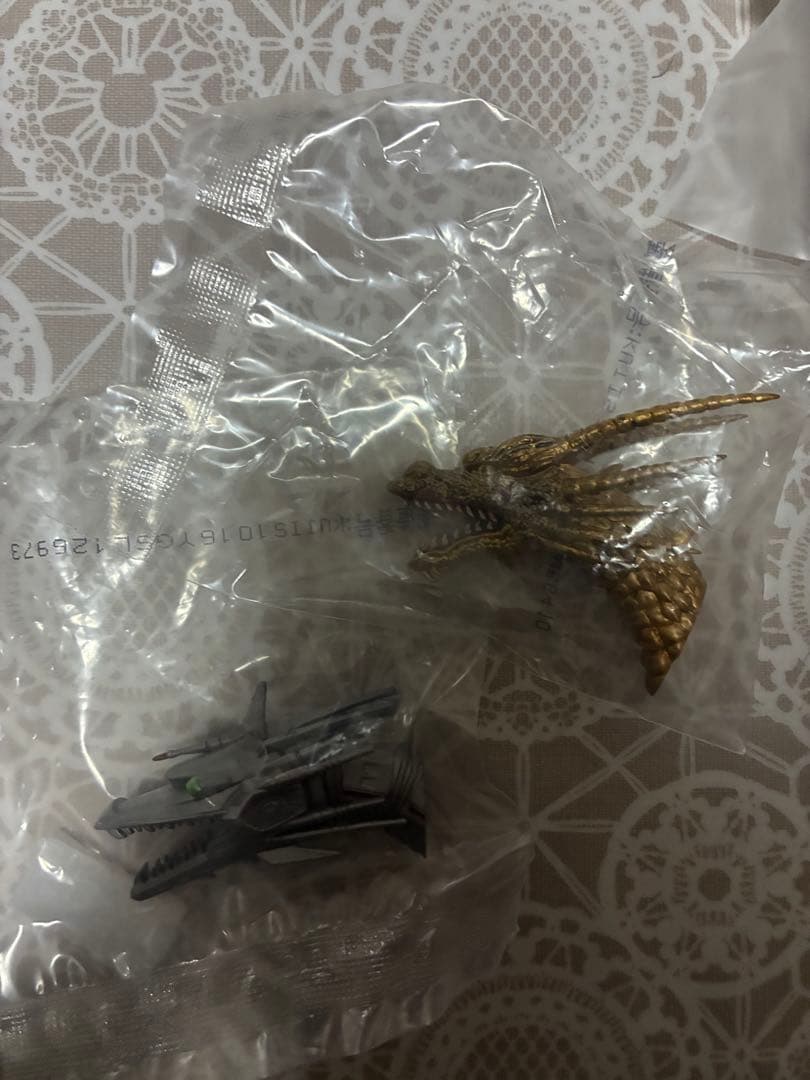 一番くじ　ゴジラ　モンスターヘッドマグネット　キングギドラ　メガキングギドラ