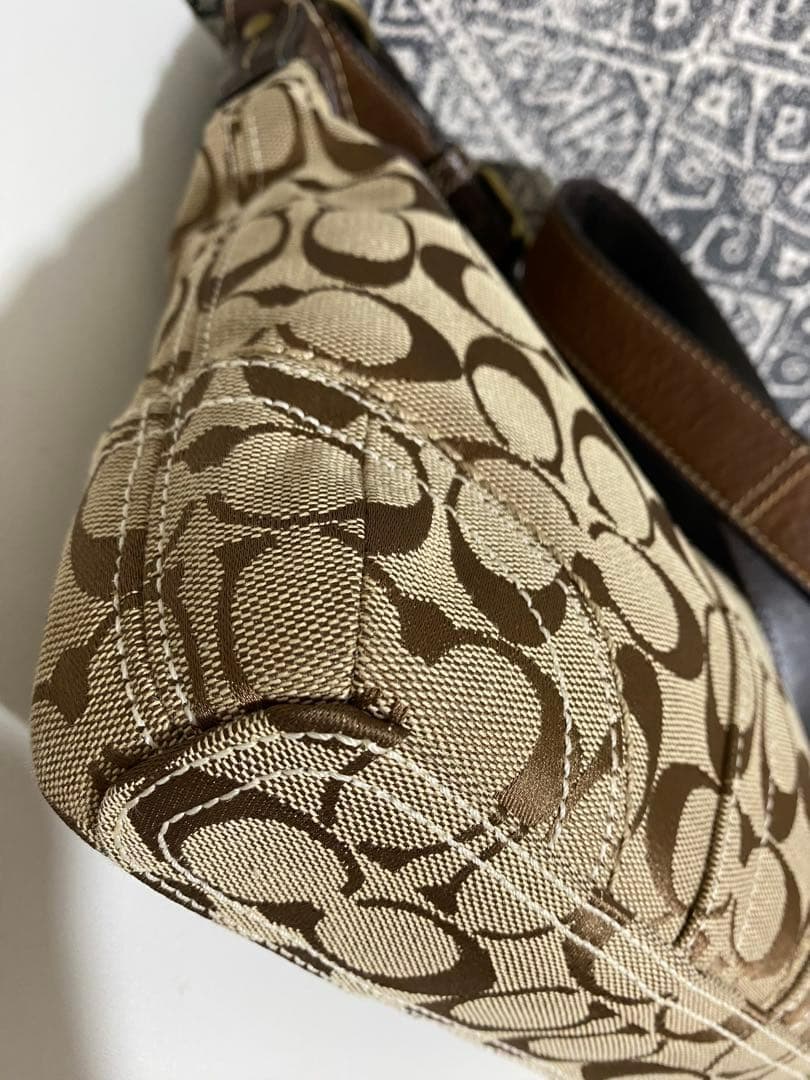 【美品】COACH コーチ シグネチャー ショルダーバッグ 斜め掛けかばん 茶色