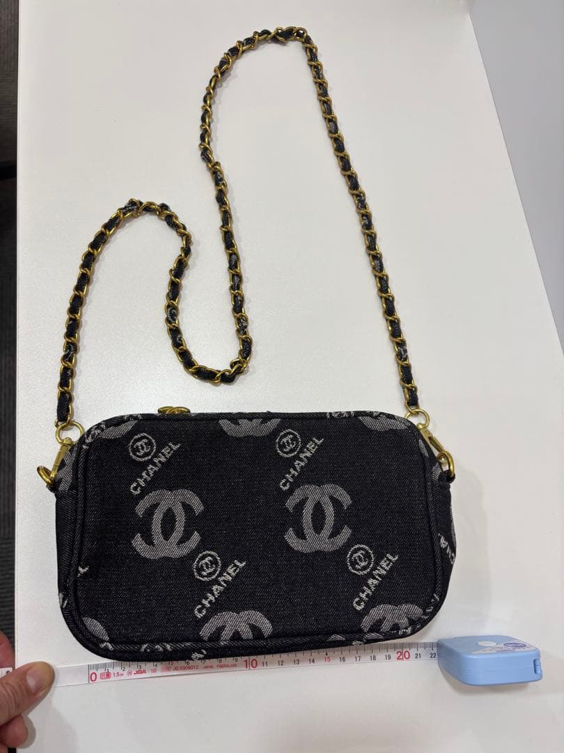 H*ぶ出品　シャネル　CHANEL デニムショルダーバッグ 未使用　ノベ