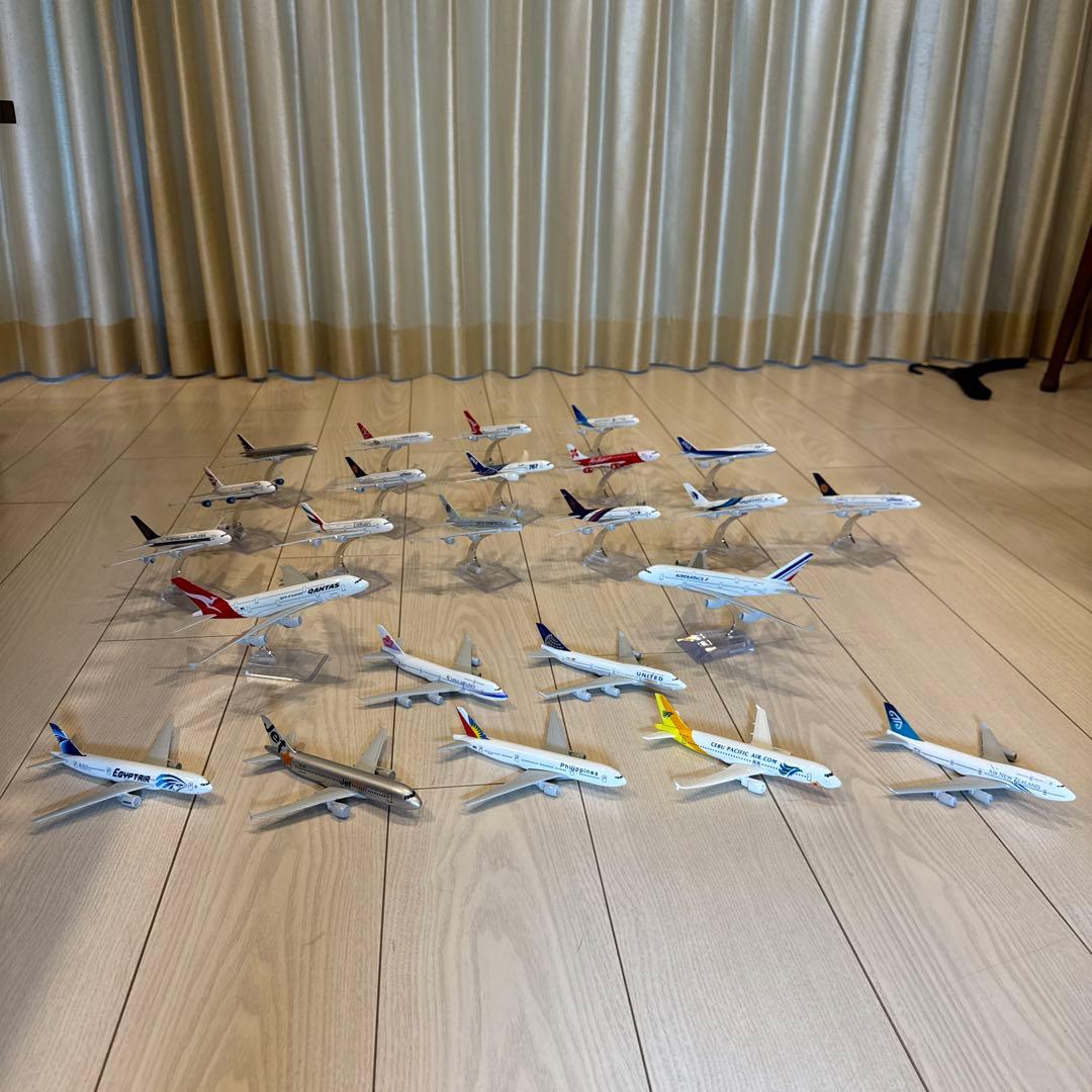 航空機モデル 24機セット 1/200スケール